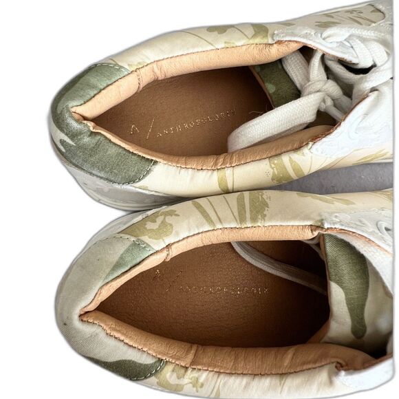 By Anthropologie Camelia Lace Up Sneakers Size 9 Floral Camo Canvas Eyelet - Picture 5 of 10